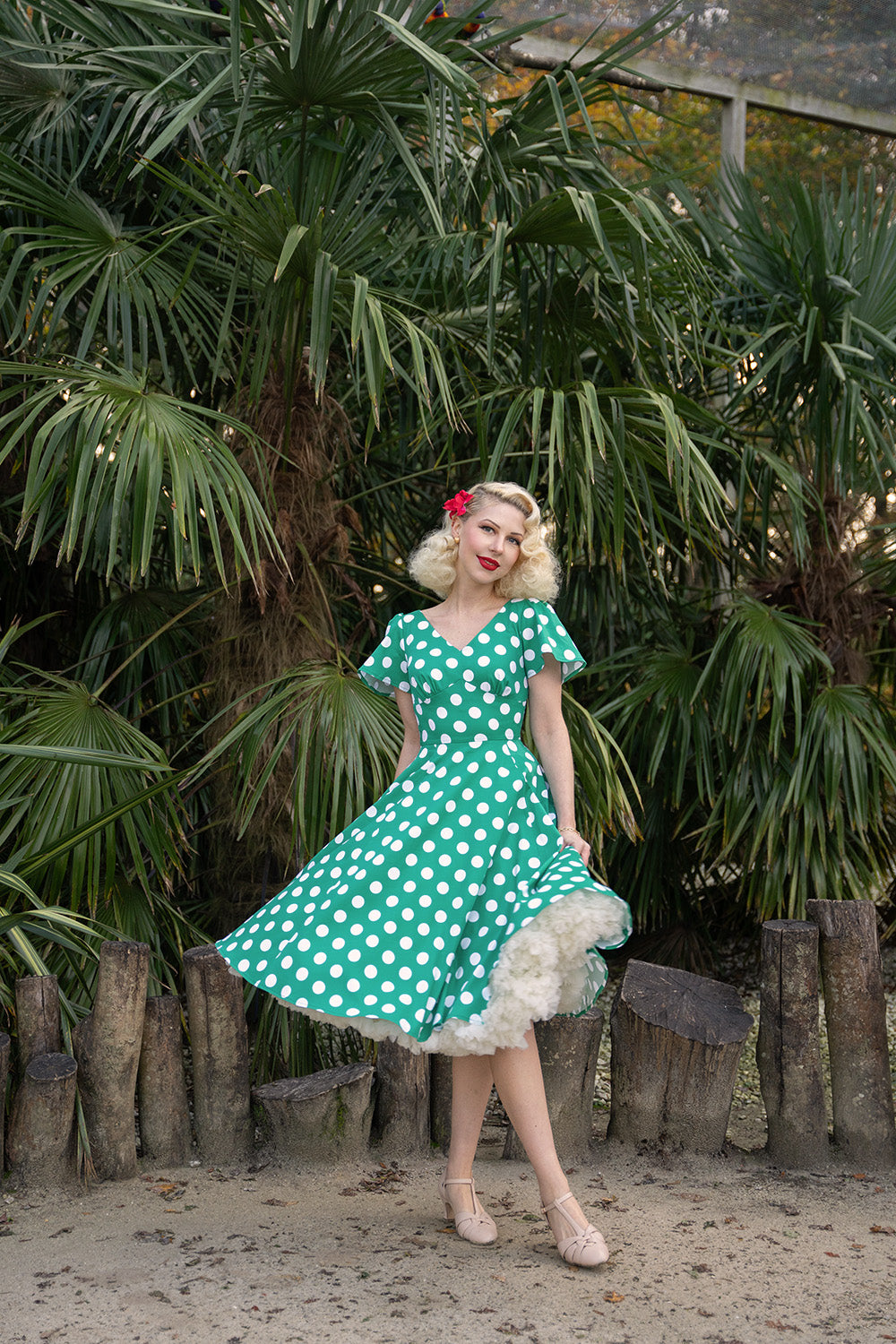Hearts & Roses 40s Nina Green Polka Dot Swing Dress – Cherry Red Vintage